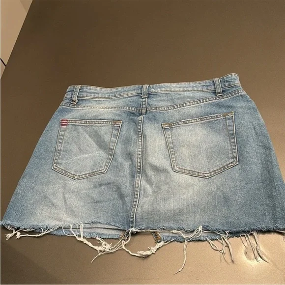 BDG Light Blue Denim Skirt - Picture 3 of 3